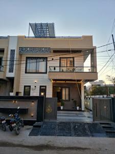 Project Image of 650.0 - 1200.0 Sq.ft 1 BHK Villa for buy in Vivaan Queen Villas