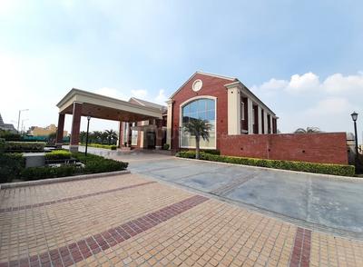Eldeco Inner Circle II Entrance Lobby 1