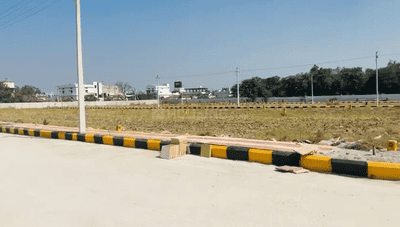 Project Image of 1080.0 - 2700.0 Sq.ft Residential Plot Plot for buy in Highway Pride