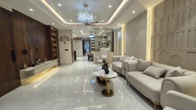 Project Image of 1450.0 - 2500.0 Sq.ft 3 BHK Builder Floor for buy in Living Super Luxurious Floors