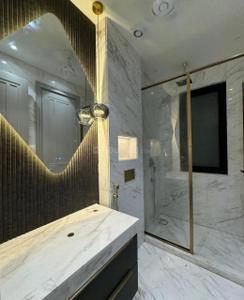 Project Image of 0.0 - 2700.0 Sq.ft 4 BHK Apartment for buy in Vohra Estate 17