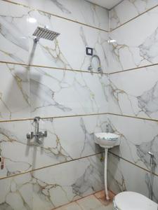Project Image of 1350.0 - 1750.0 Sq.ft 3 BHK Apartment for buy in TMR Laxmi Niwas And Om Niwas