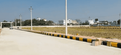 Project Image of 1080.0 - 2700.0 Sq.ft Residential Plot Plot for buy in Highway Pride
