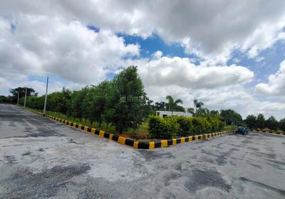 Project Image of 1323.0 - 2790.0 Sq.ft Residential Plot Plot for buy in Gayathri Emerald City