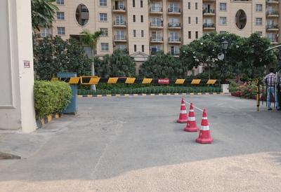 Project Image of 2090.0 - 4050.0 Sq.ft 3 BHK Apartment for buy in DLF Hamilton Court