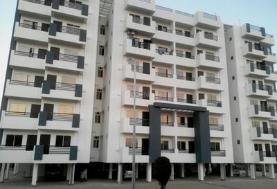 Project Image of 647.02 - 1118.05 Sq.ft 1 BHK Apartment for buy in Akash Top Residency