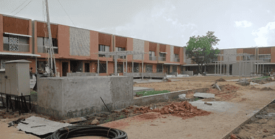 Project Image of 0.0 - 989.2 Sq.ft 3 BHK Villa for buy in Royal Sky