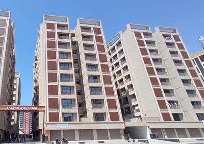 Project Image of 764.56 - 1076.18 Sq.ft 2 BHK Apartment for buy in Mahalakshmi Satvam Parklane