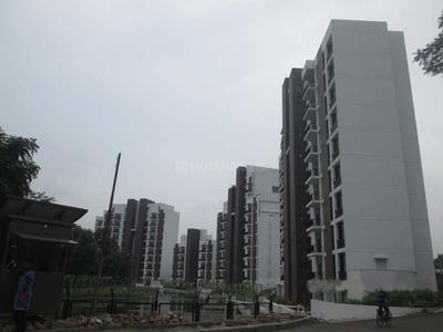 Project Image of 1428.0 - 2600.0 Sq.ft 2 BHK Apartment for buy in Hiland Lake Town Lake Residences