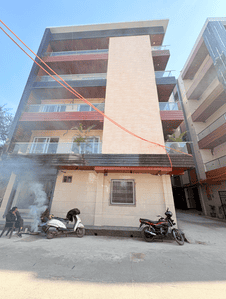 Project Image of 900.0 - 1250.0 Sq.ft 3 BHK Builder Floor for buy in DD Luxury Floors