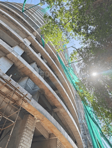 Project Image of 5500.78 - 10006.34 Sq.ft 5 BHK Apartment for buy in Pramukh One Tapi