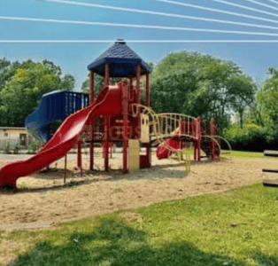 Gem Shrenika Meadows Children's play area 1