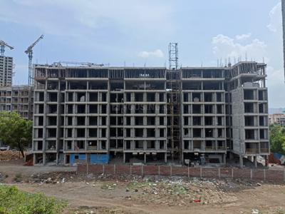Project Image of 329.7 - 600.0 Sq.ft 1 BHK Apartment for buy in Naman Platina