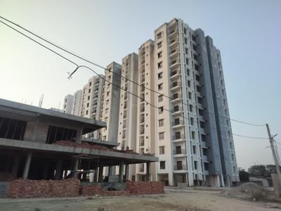 Project Image of 570.0 - 778.7 Sq.ft 2 BHK Apartment for buy in Viraj BBD Green City Lotus Court