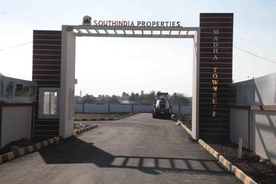 Project Image of 800.0 - 2953.0 Sq.ft Residential Plot Plot for buy in Madha Township