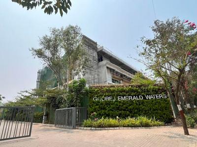 Project Image of 914.0 - 1786.0 Sq.ft 2 BHK Apartment for buy in Godrej Emerald Waters