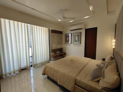 Auro Infinity Bedroom 1