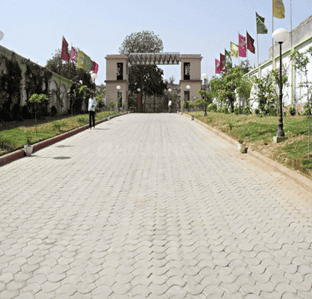 Project Image of 1076.39 - 5381.96 Sq.ft Residential Plot Plot for buy in Shri Radha Golf Sector 2 Phase II