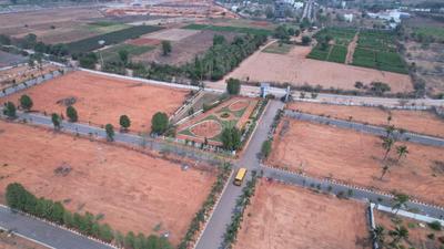 Project Image of 1620.0 - 4500.0 Sq.ft Residential Plot Plot for buy in Akshita Visionary City Golden Breeze Phase 4