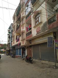 972 Sqft BHK Flat for sale in RWA Kailash Puri Palam, South