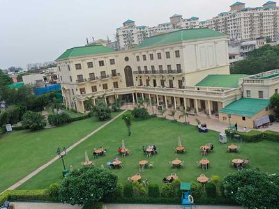 DLF Platinum Residences Club House 3