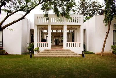 Project Image of 2500.0 - 3500.0 Sq.ft 2 BHK Villa for buy in Silverglades Tarudhan Valley Golf Resort