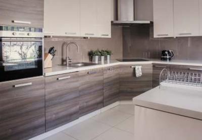 Royal Lagoon Kitchen 1
