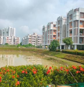Project Image of 735.0 - 984.0 Sq.ft 2 BHK Apartment for buy in Shrachi Renaissance Smart Homes
