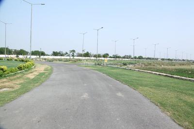 Project Image of 1305.0 - 1827.0 Sq.ft Residential Plot Plot for buy in 32nd Parkview Gaur Yamuna City