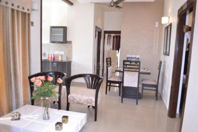 Project Image of 885.0 - 1700.0 Sq.ft 2 BHK Apartment for buy in Amrapali Courtyard