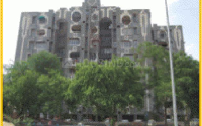 Apex River View Apartments - Image 3