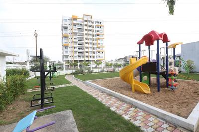 Project Image of 911.0 - 1233.0 Sq.ft 2 BHK Apartment for buy in Aakar Heights Wing B
