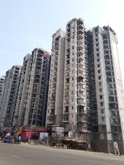 Amrapali Princely Estate - Image 3