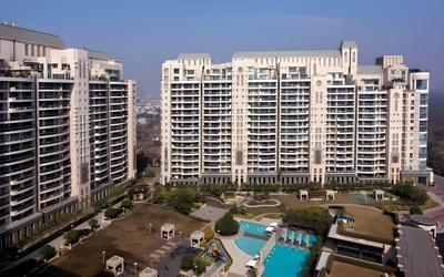 DLF The Aralias Elevation 3