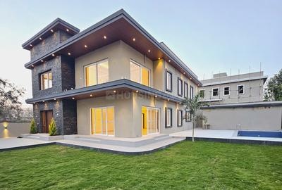 Project Image of 0.0 - 4037.0 Sq.ft 4.5 BHK Villa for buy in Zonah Azam Farm Elegant County