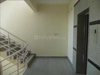 Saroj Enclave Lift Available 1