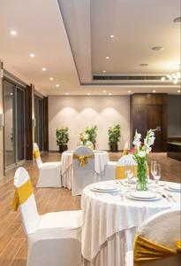 Project Image of 1153.57 - 1330.0 Sq.ft 3 BHK Apartment for buy in Courtyard Rozanne