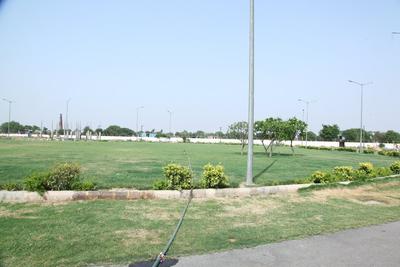Project Image of 1305.0 - 1827.0 Sq.ft Residential Plot Plot for buy in 32nd Parkview Gaur Yamuna City