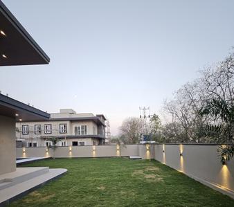 Project Image of 0.0 - 4037.0 Sq.ft 4.5 BHK Villa for buy in Zonah Azam Farm Elegant County