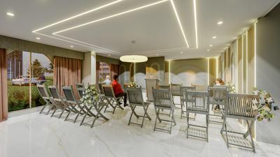 Project Image of 983.0 - 1326.0 Sq.ft 2 BHK Apartment for buy in Lalit Roongta Elegante