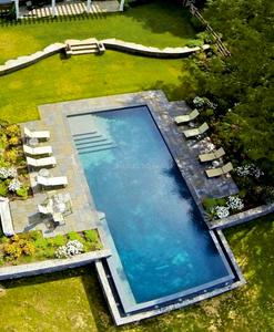 Auris 74 Swimming Pool 1