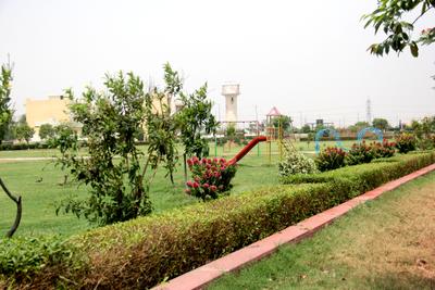 Project Image of 865 Sq.ft Residential Plot / Land for sale in Sector-37 for Rs. 1000000