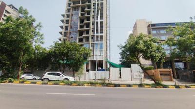 Project Image of 5400.0 - 10035.0 Sq.ft 4 BHK Apartment for buy in Z Luxuria