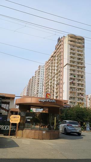 Supertech Czar Suites - Image 3