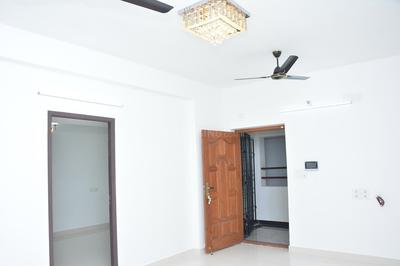 Project Image of 904.0 - 1448.0 Sq.ft 2 BHK Apartment for buy in Sri Balajis Emerald