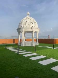 Project Image of 0.0 - 4700.0 Sq.ft 5 BHK Apartment for buy in J K The Vibe