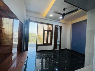 Project Image of 1016.0 - 1800.0 Sq.ft 2 BHK Builder Floor for buy in Universal Palm Infra