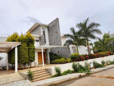 Project Image of 3256.0 - 11240.0 Sq.ft 4 BHK Villa for buy in 18 & OAK