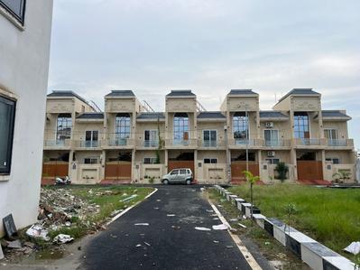 Project Image of 1600.0 - 2000.0 Sq.ft 3 BHK Villa for buy in Urbanaid Uniworld