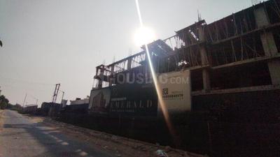 Project Image of 1404.0 - 1449.0 Sq.ft 2 BHK Apartment for buy in Parshwanath Emerald